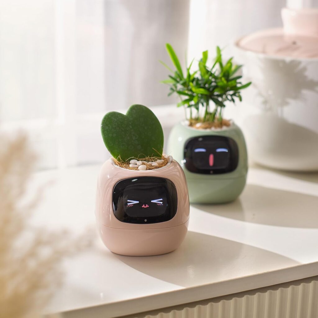 fioriera smart PLANTSIO AI robot per piante decorative da scrivania